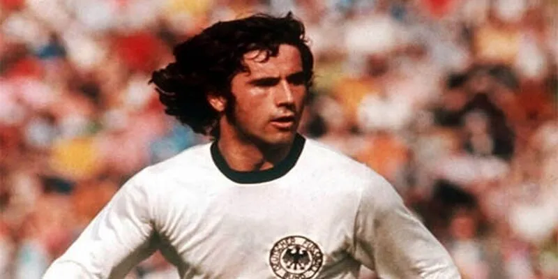 Gerd Muller lọt top cầu thủ ghi bàn nhiều nhất lịch sử với 734 bàn 