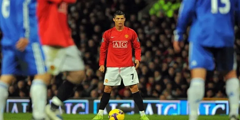 Cristiano Ronaldo thuộc top cầu thủ sút phạt tốt nhất