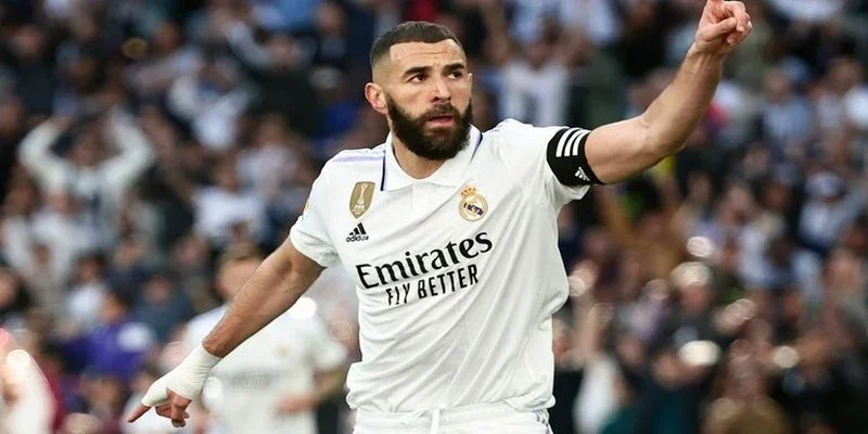 Karim Benzema với mức thù lao cực khủng 200 triệu Euro/mùa